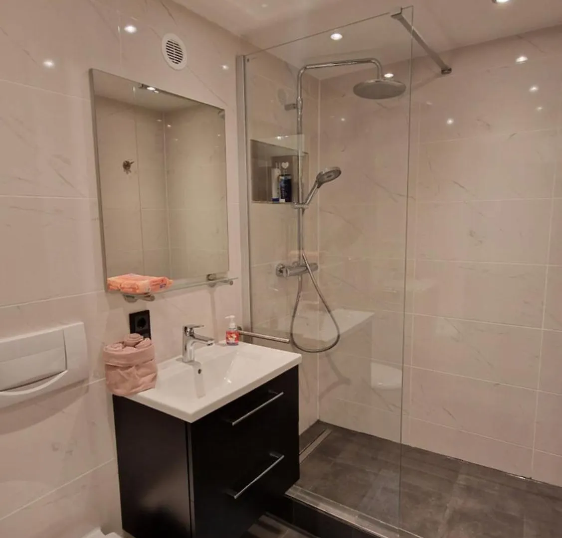 Leopold206 Urban Flair Apartment Munich