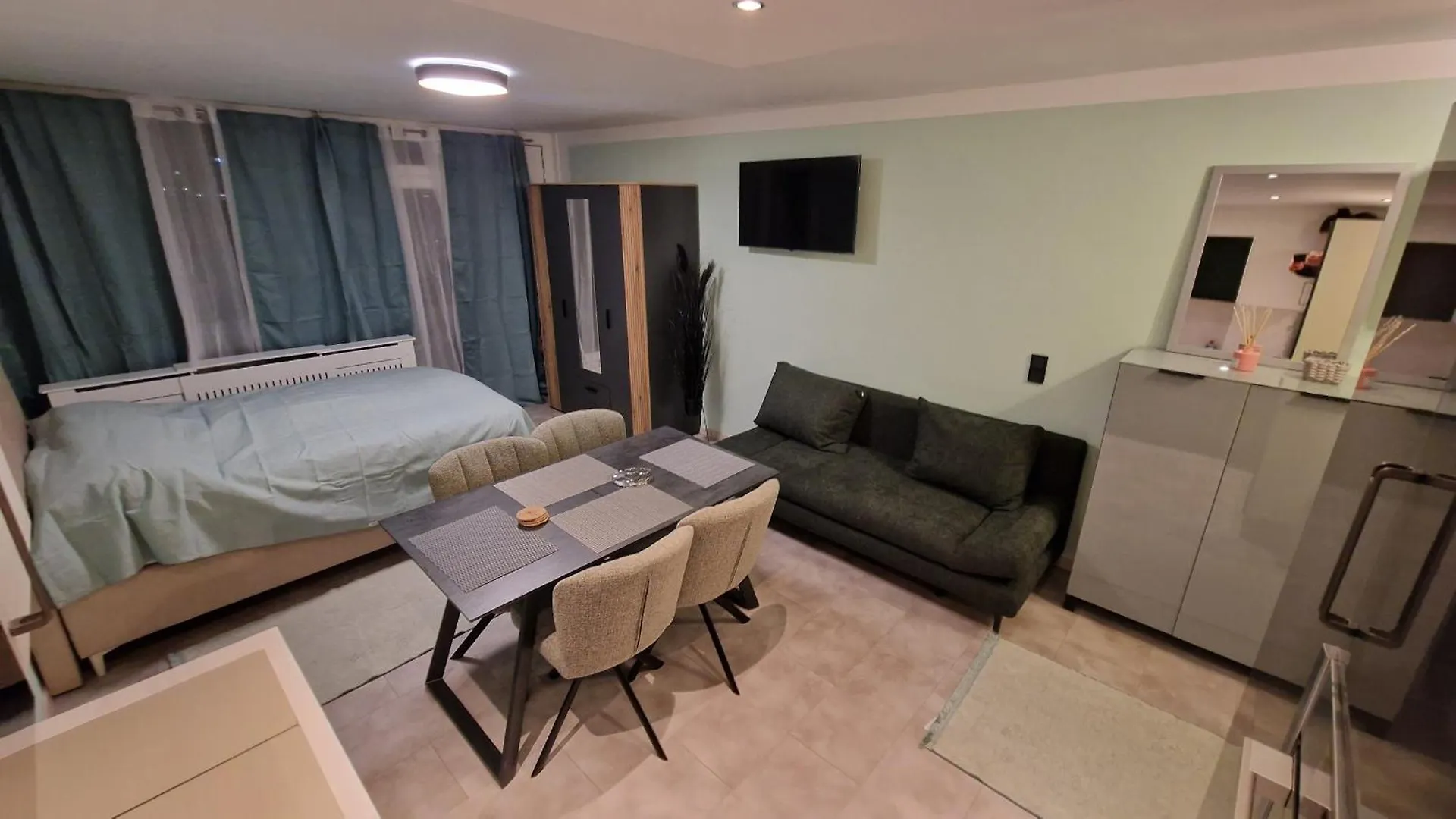 Leopold206 Urban Flair Apartment Munich